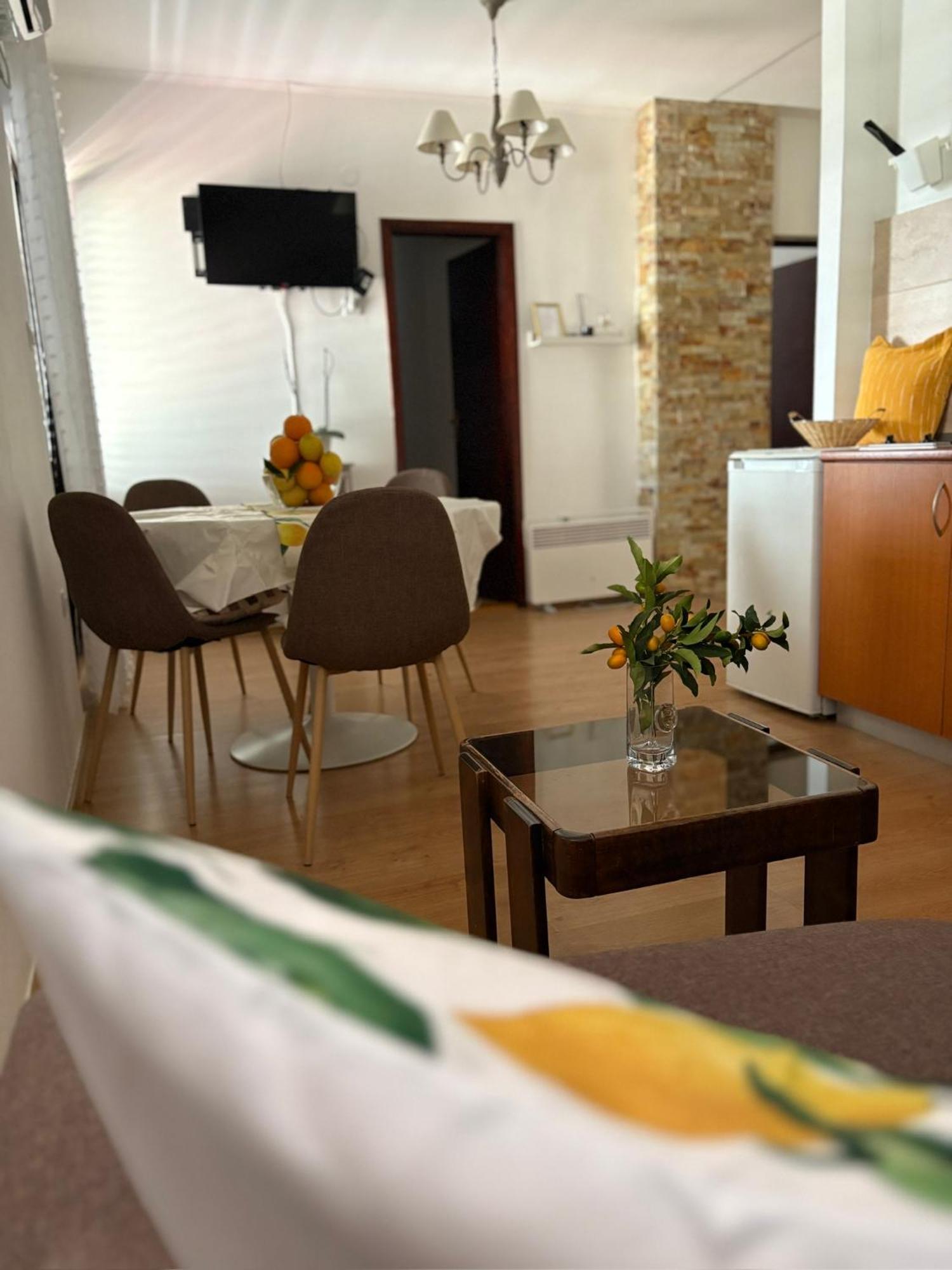 Apartments Херцег-Новий Номер фото